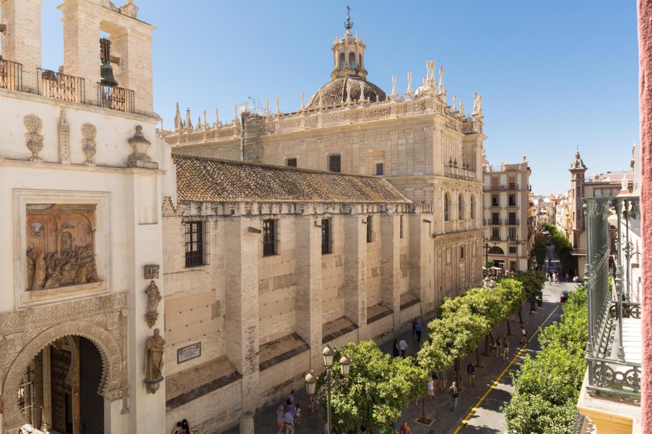 Puerta Catedral Apartments Sevilla Eksteriør billede