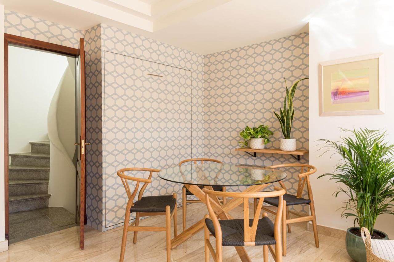 Puerta Catedral Apartments Sevilla Eksteriør billede