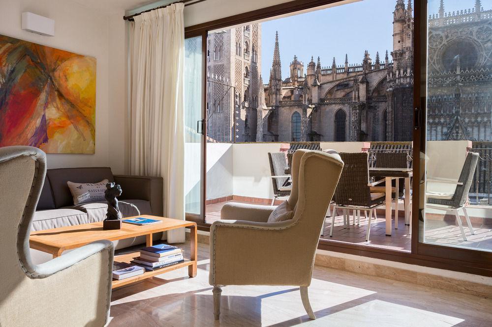 Puerta Catedral Apartments Sevilla Eksteriør billede