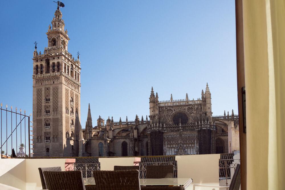 Puerta Catedral Apartments Sevilla Eksteriør billede