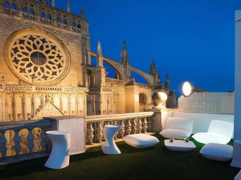 Puerta Catedral Apartments Sevilla Eksteriør billede