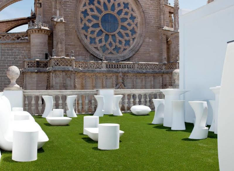Puerta Catedral Apartments Sevilla Eksteriør billede