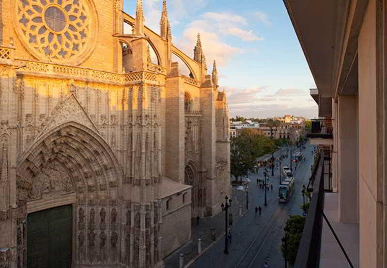 Puerta Catedral Apartments Sevilla Eksteriør billede